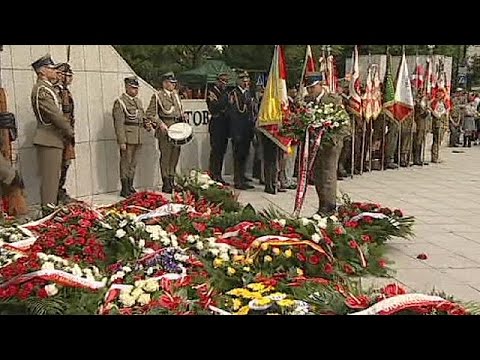Varsovie rend hommage aux insurgés contre les nazis