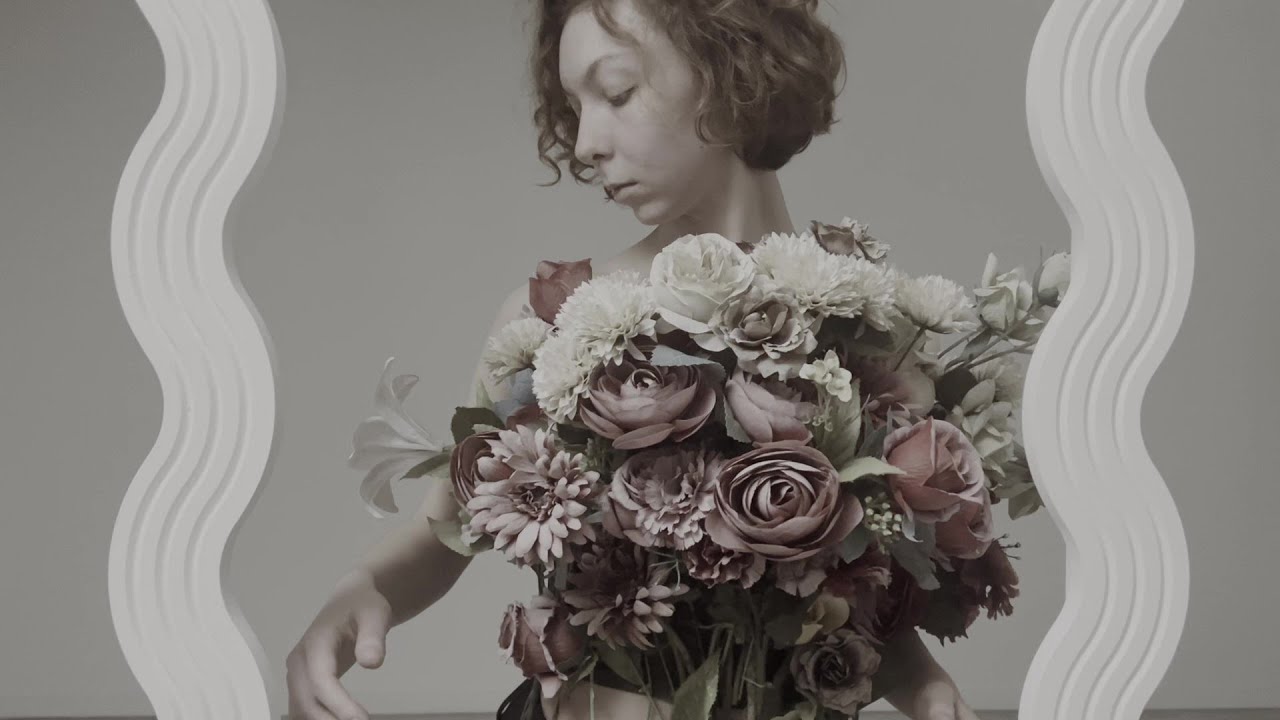 ME VÊTIR ? UN ART (DE VIVRE)  - Court-métrage de Fabienne Chmielewski-Winne tourné au Louvre-Lens