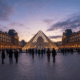 découvrez pourquoi cinq sites culturels majeurs, dont le louvre et versailles, augmentent leurs tarifs pour les visiteurs hors d'europe et quels impacts cela entraîne sur le tourisme culturel.