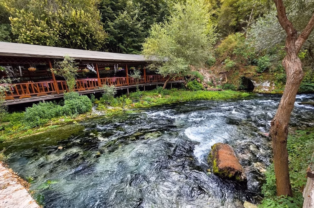 Parc aquatique près Lyon : attractions eau Auvergne-Rhône-Alpes
