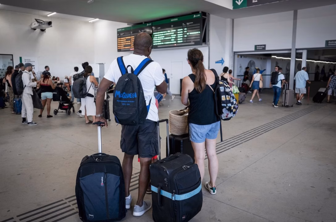 Manque de places et installations illicites : les tensions autour des gens du voyage continuent de s&rsquo;intensifier cet été